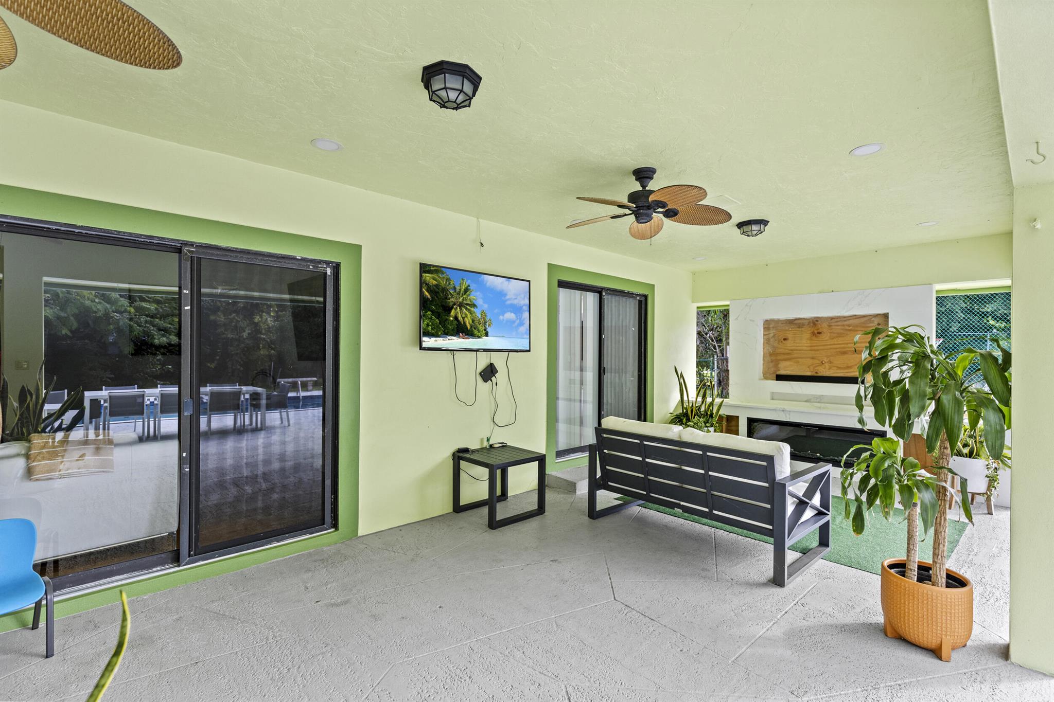 33359 / 2000 - Residential