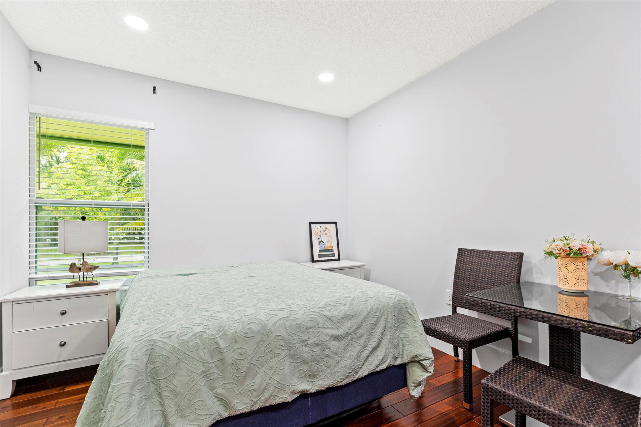 33359 / 2000 - Residential