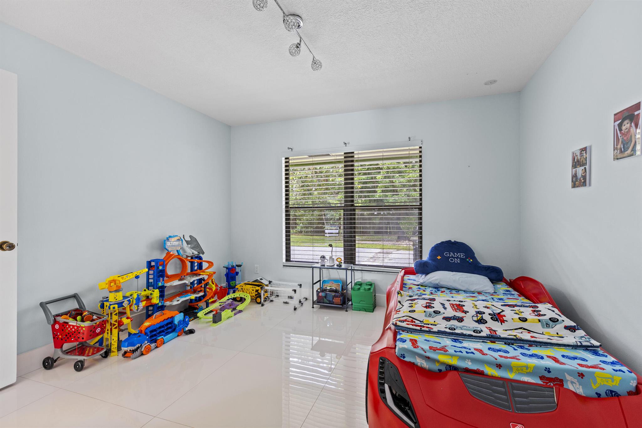 33359 / 2000 - Residential