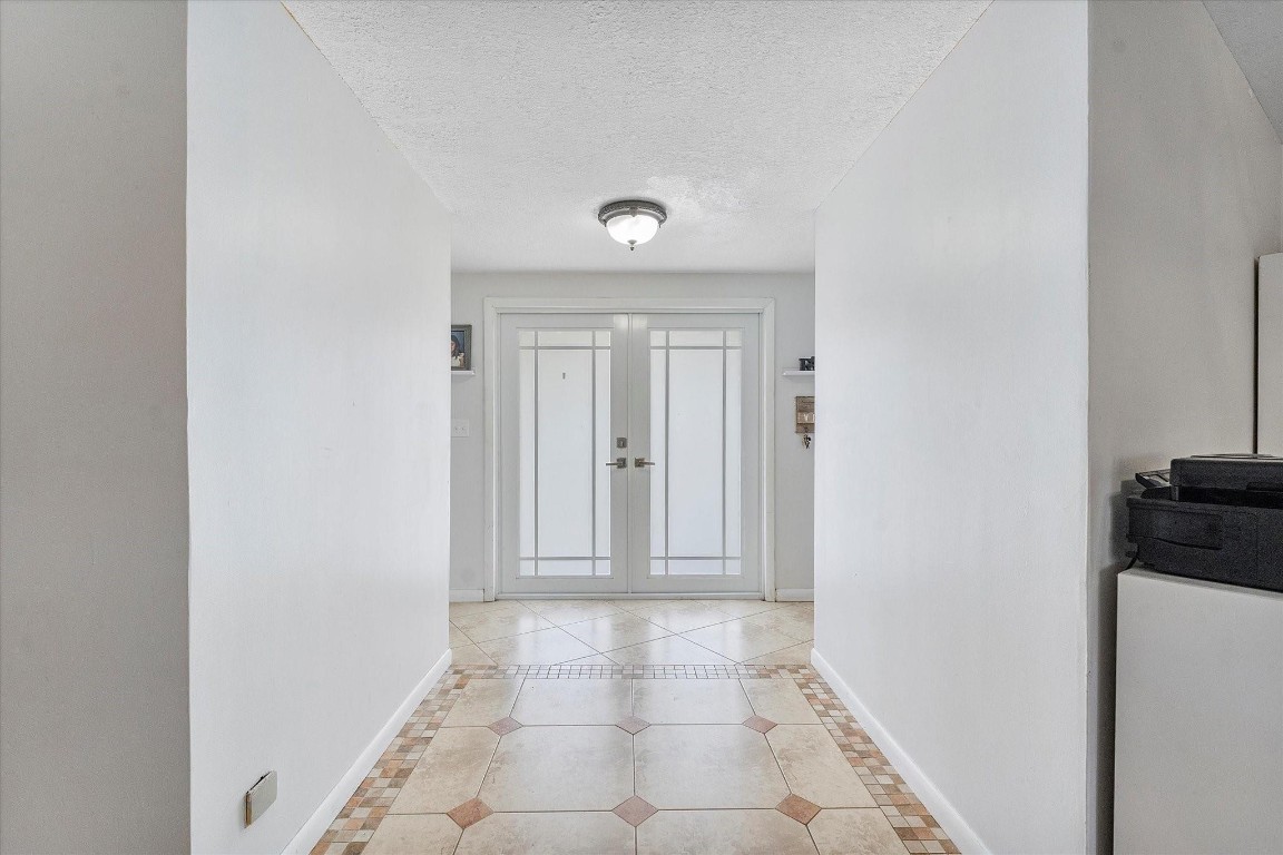 Forest Hills 72-47 B - Residential