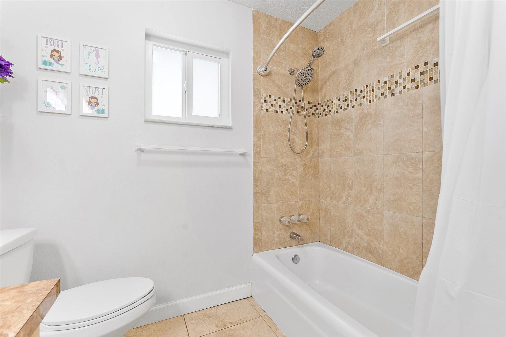 Forest Hills 72-47 B - Residential