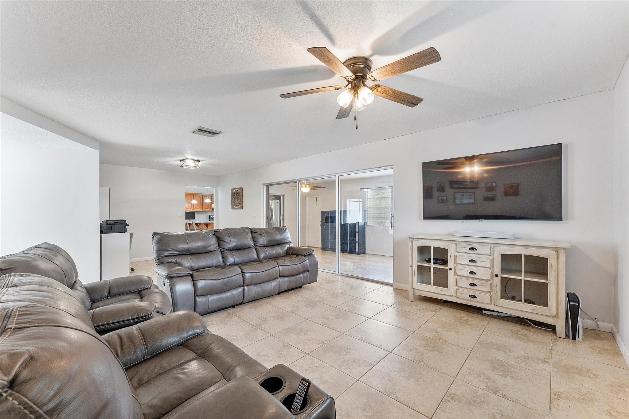 Forest Hills 72-47 B - Residential