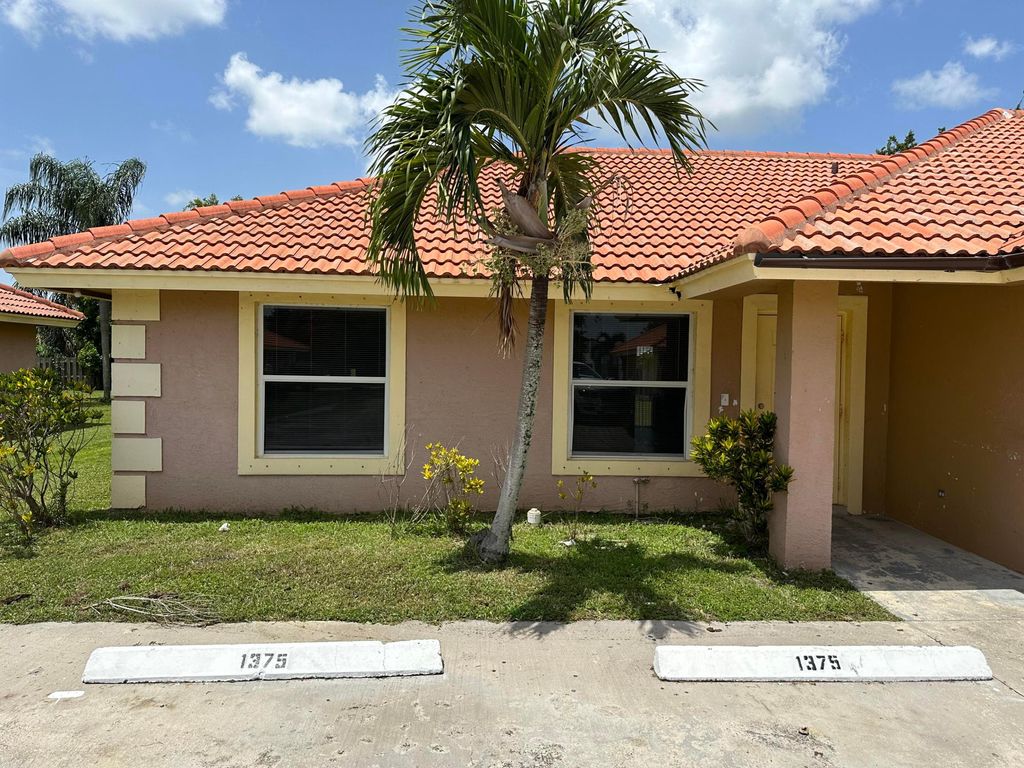 Photo of 1375 The Twelfth Fairway #1375, Wellington, FL 33414 (MLS # R11003544)