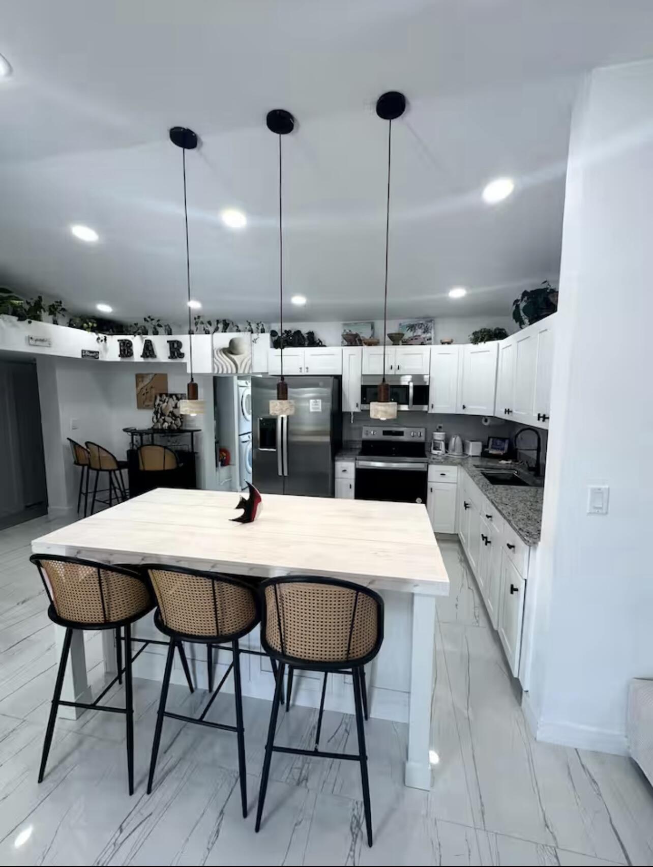 POMPANO BEACH HIGHLANDS 2ND SEC - Residential Lease