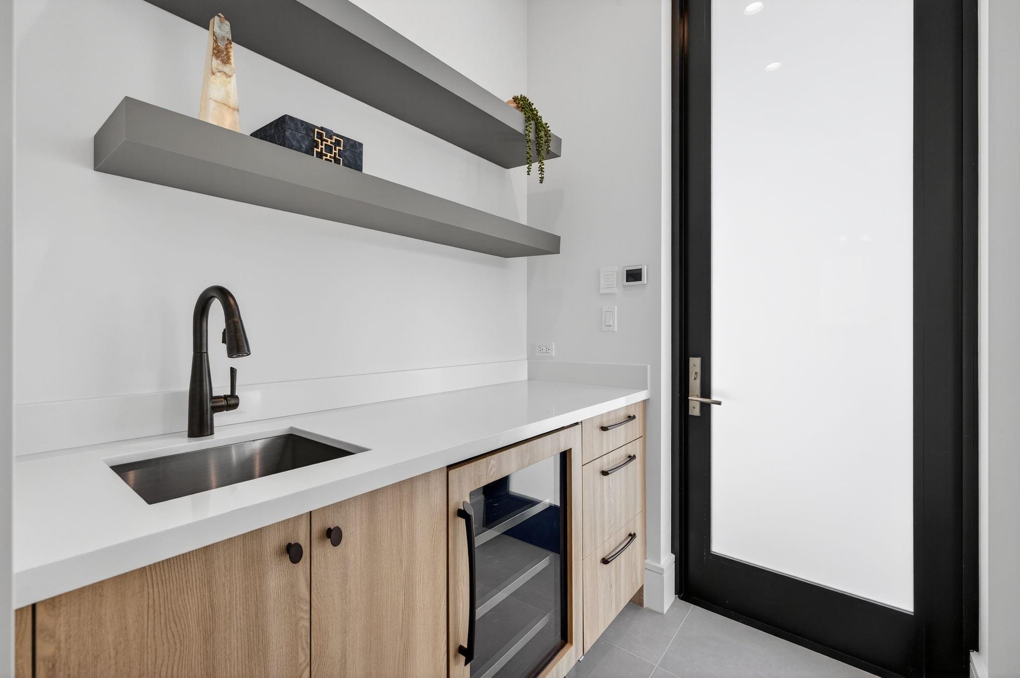 Victoria Isles 15-67 B - Residential