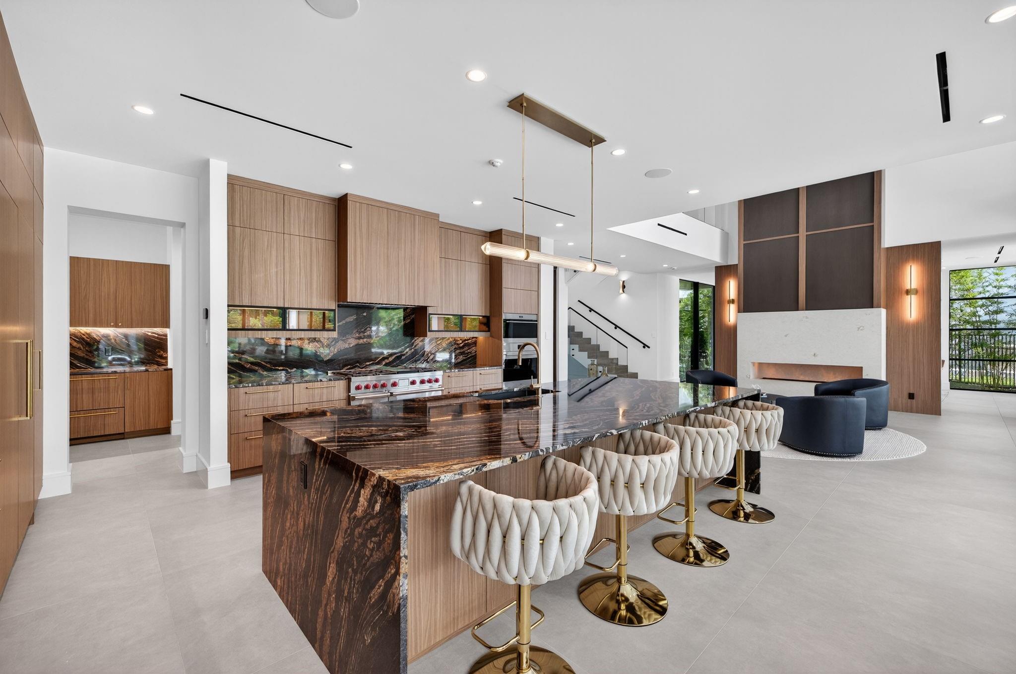Victoria Isles 15-67 B - Residential