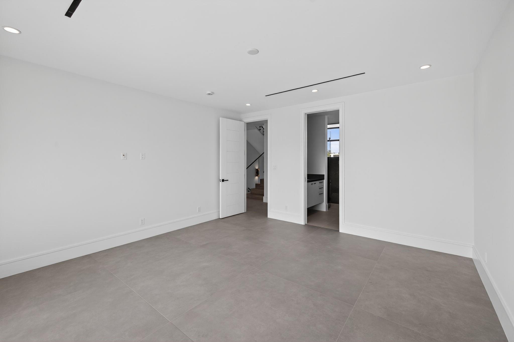 Victoria Isles 15-67 B - Residential