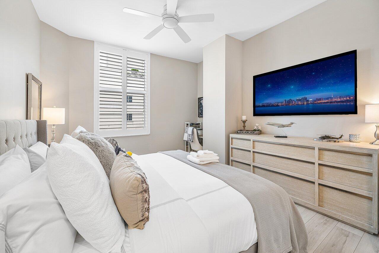 STRAND CONDO - Residential