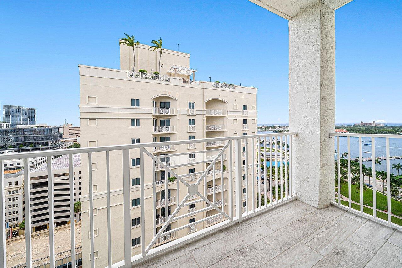 STRAND CONDO - Residential