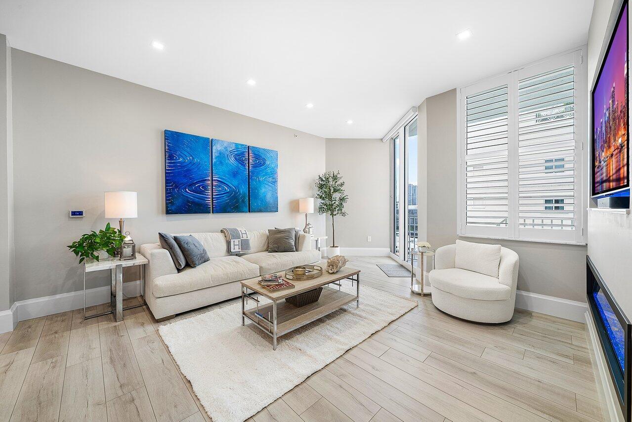STRAND CONDO - Residential