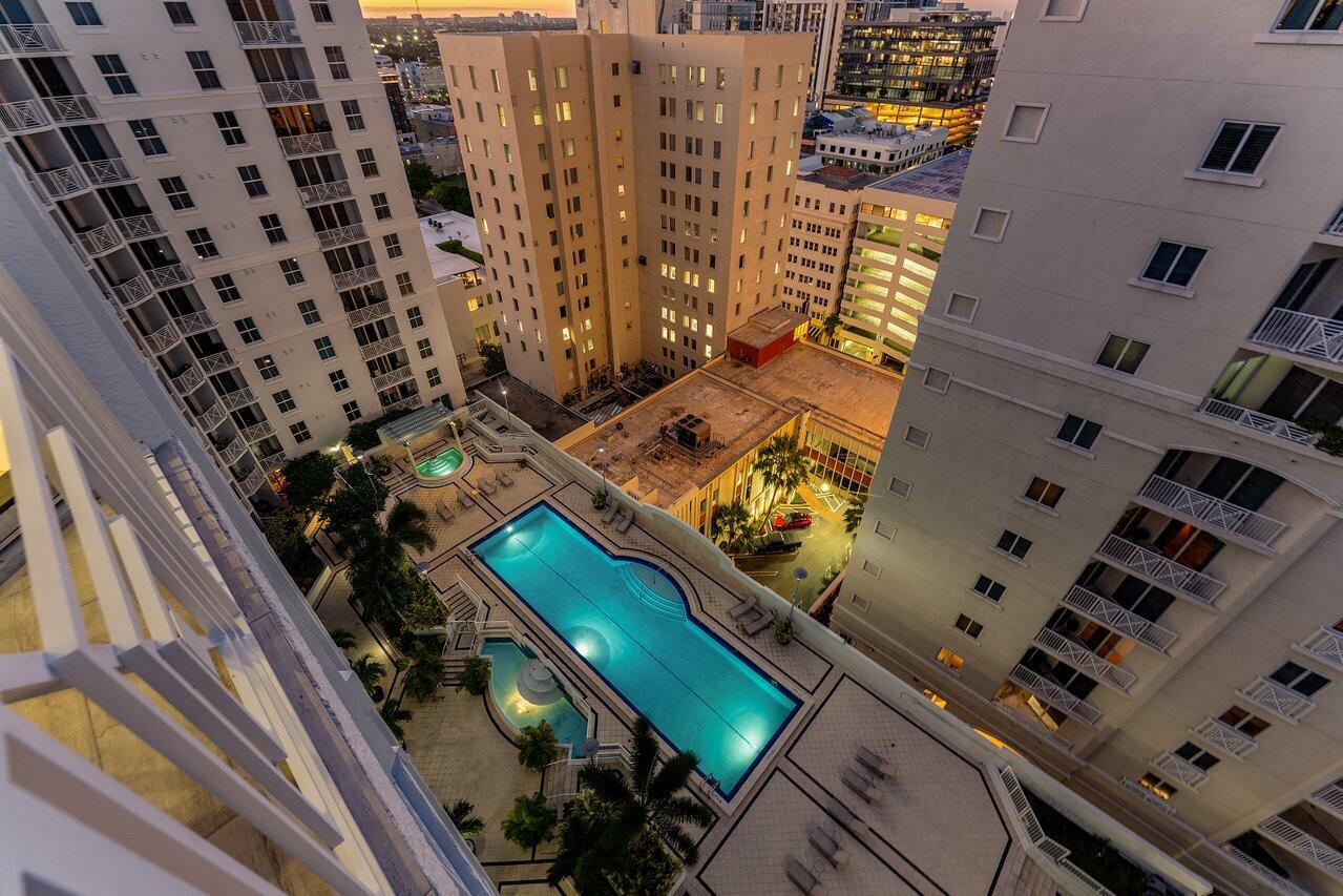 STRAND CONDO - Residential