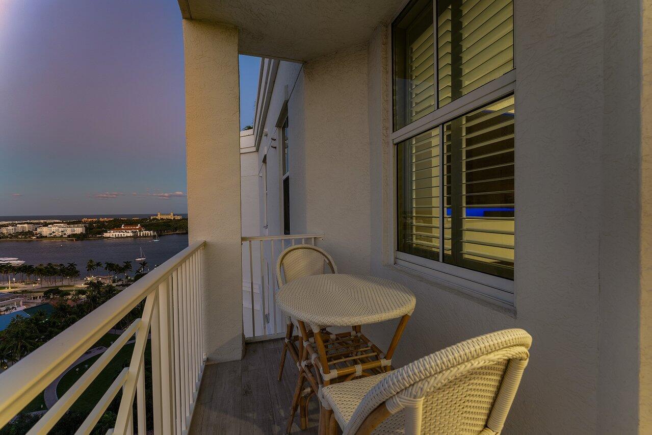 STRAND CONDO - Residential