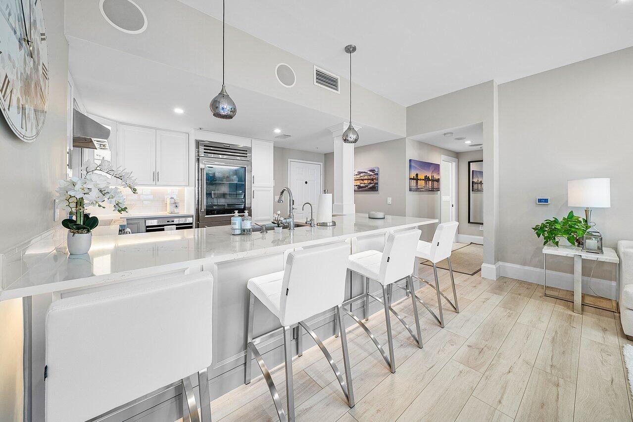 STRAND CONDO - Residential