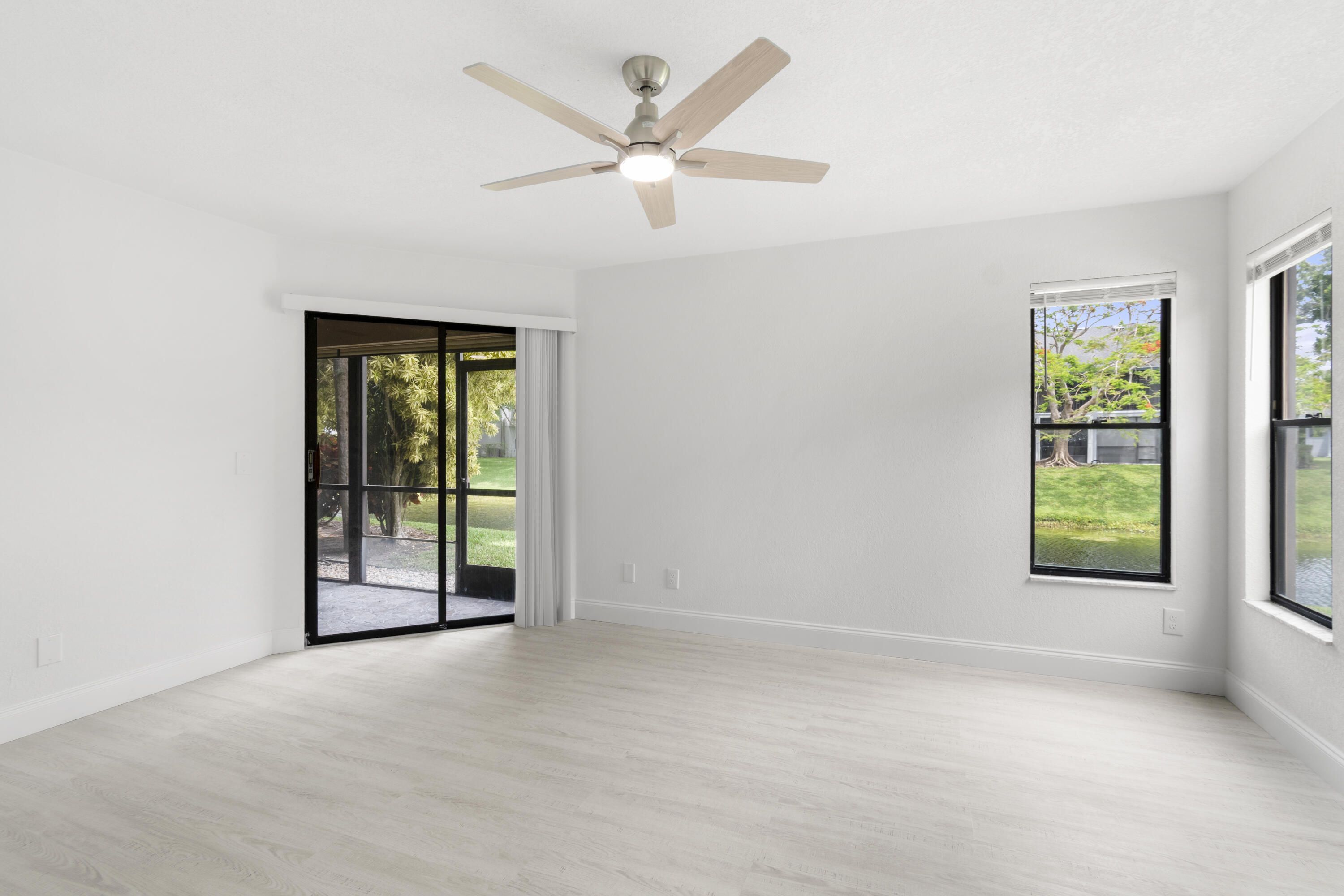 CROSSWINDS AT RIVER BRIDGE CONDO - Residential