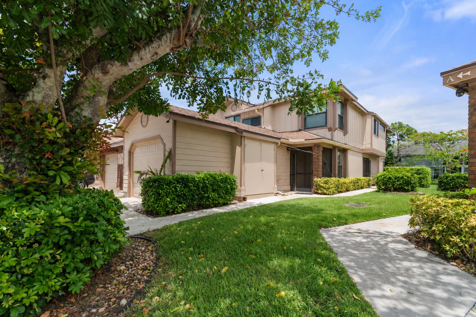 CROSSWINDS AT RIVER BRIDGE CONDO - Residential