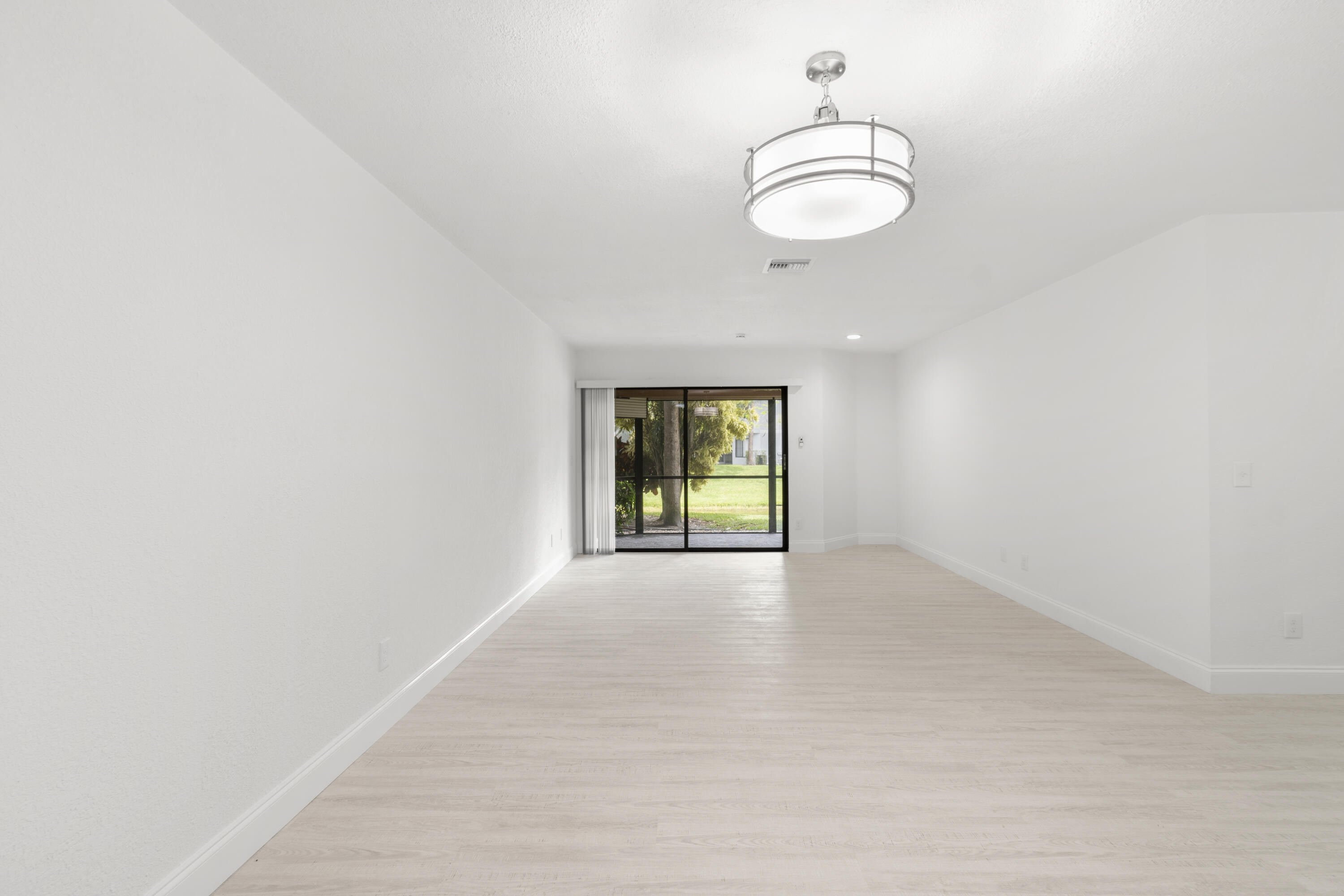 CROSSWINDS AT RIVER BRIDGE CONDO - Residential