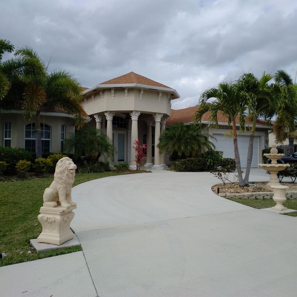 Photo of 2622 SE Morningside Boulevard, Port Saint Lucie, FL 34952 (MLS # R11031152)