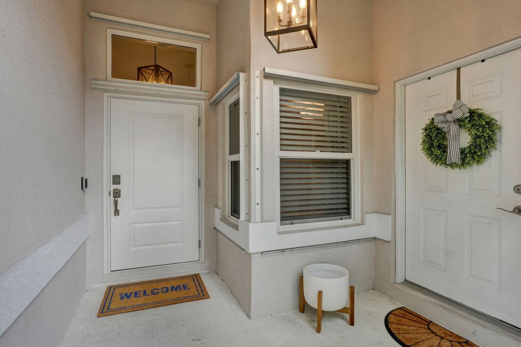 Photo of 3763 S LANCEWOOD Place, Delray Beach, FL 33445 (MLS # B26083268)