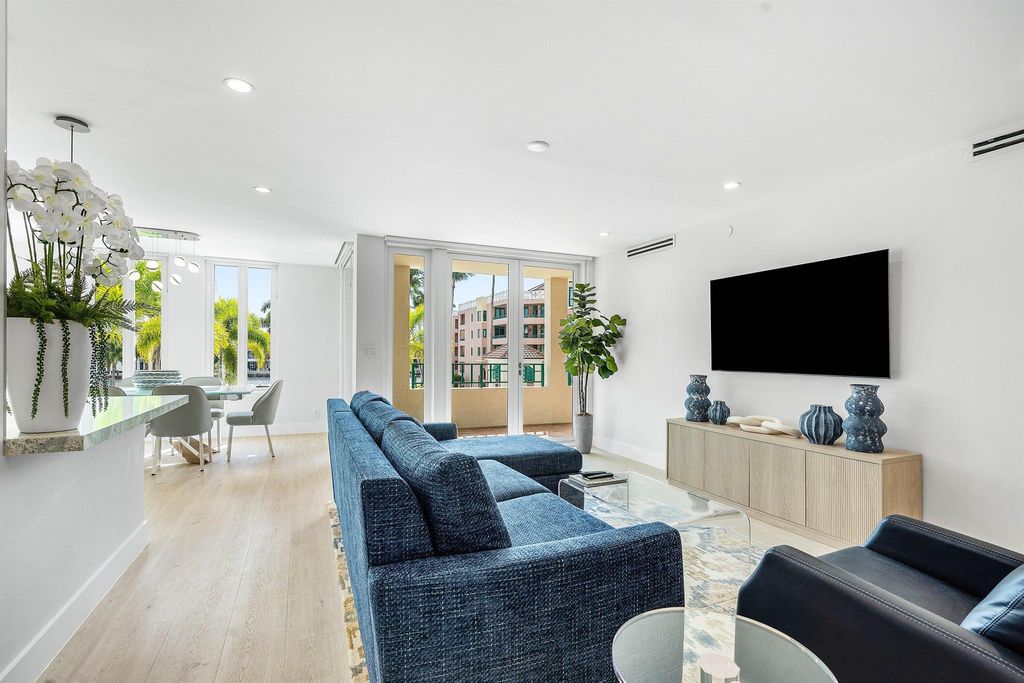 Photo of 120 SE 5th Avenue #319, Boca Raton, FL 33432 (MLS # R11124491)