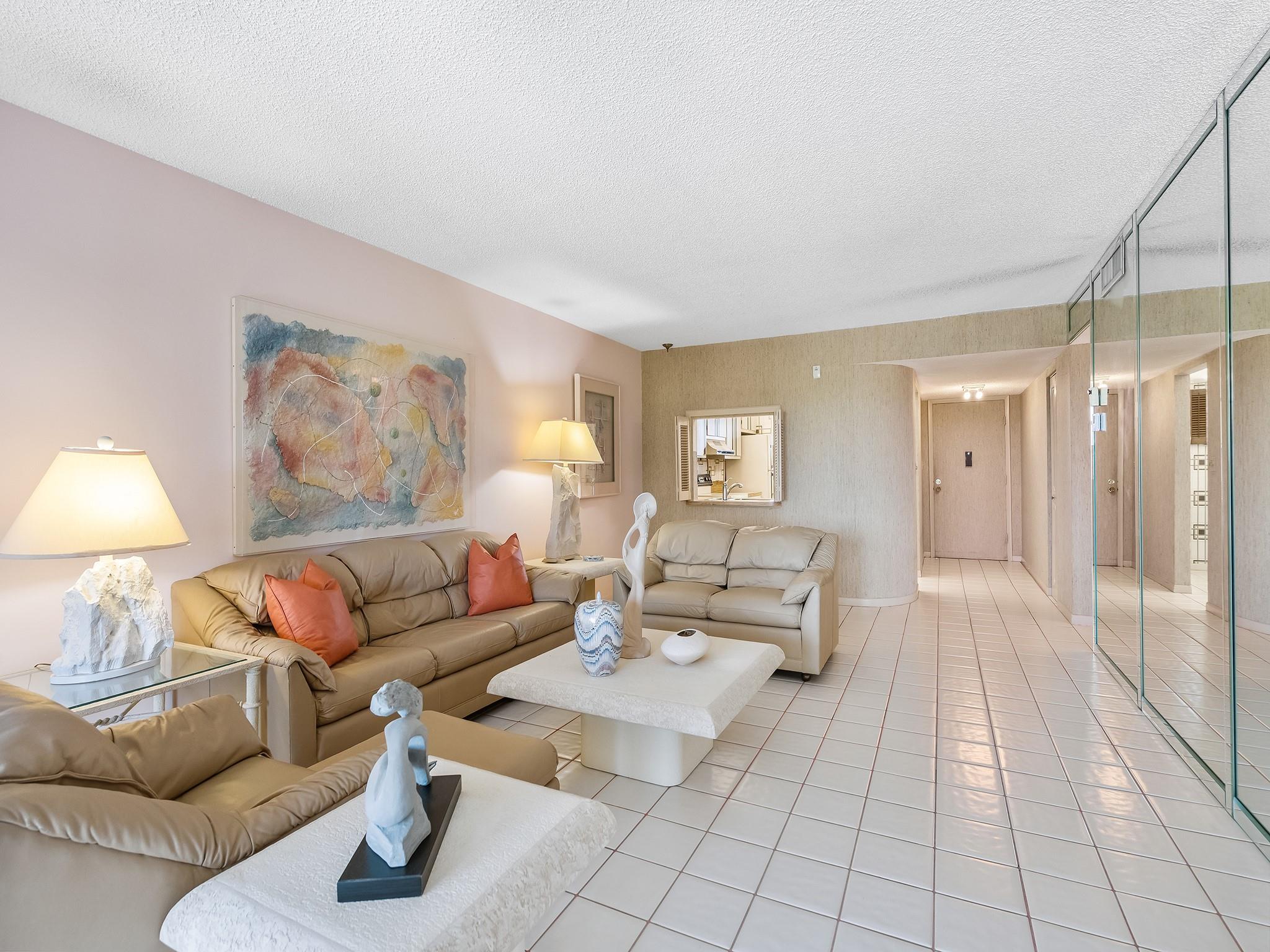 3930 Inverrary Blvd 606-D