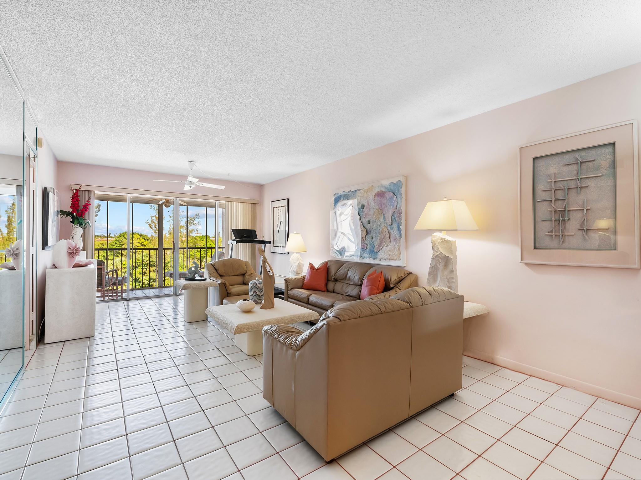 3930 Inverrary Blvd 606-D