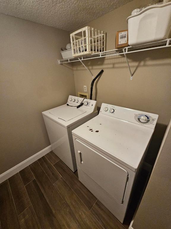 PINE RIDGE NORTH VILLAGE III CONDO - Residential Lease