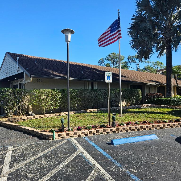 PINE RIDGE NORTH VILLAGE III CONDO - Residential Lease