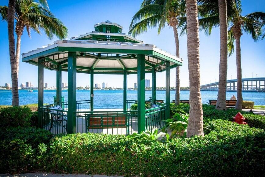 MARINA GRANDE RIVIERA BEACH CONDO - Residential