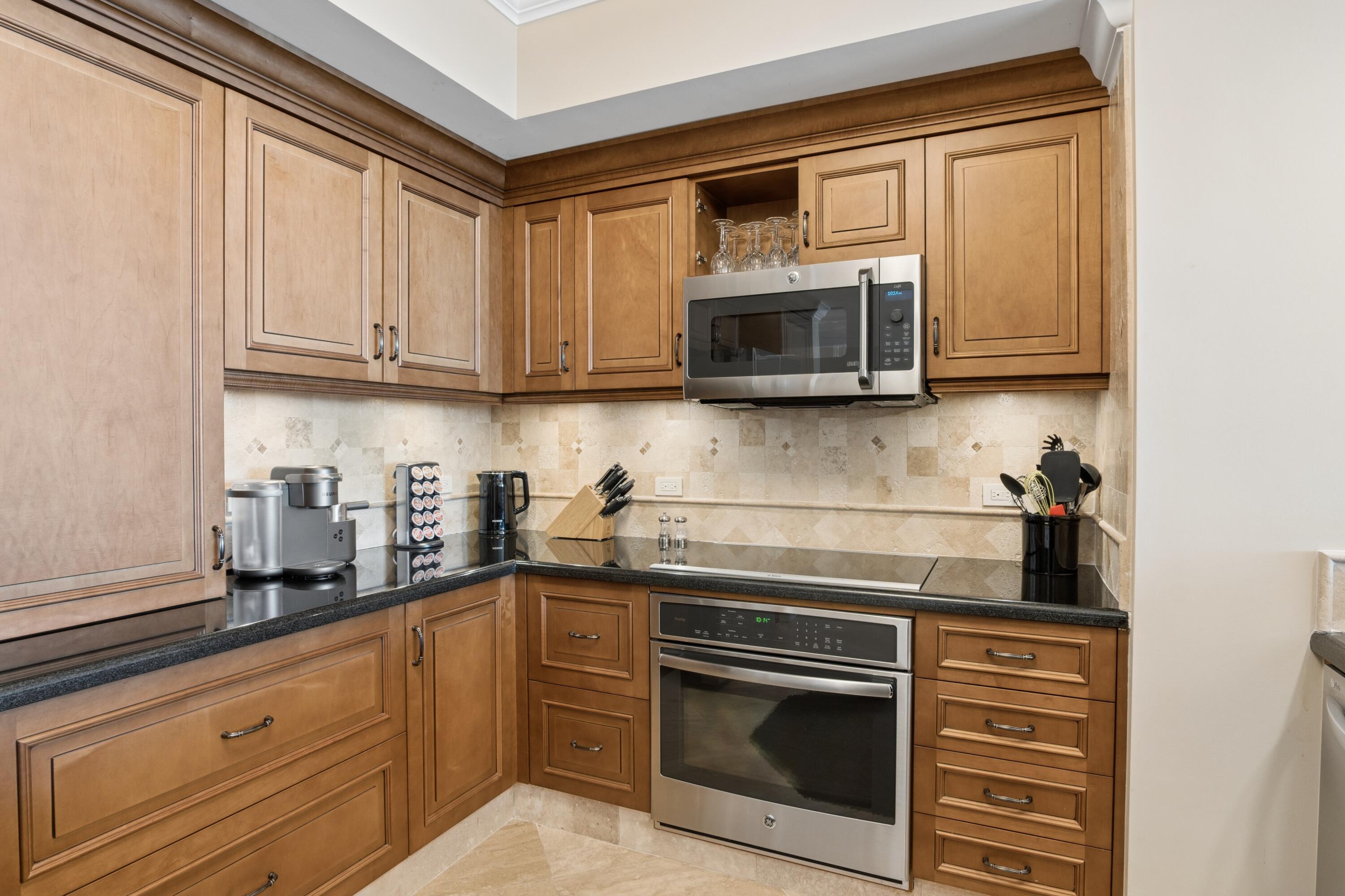MARINA GRANDE RIVIERA BEACH CONDO - Residential