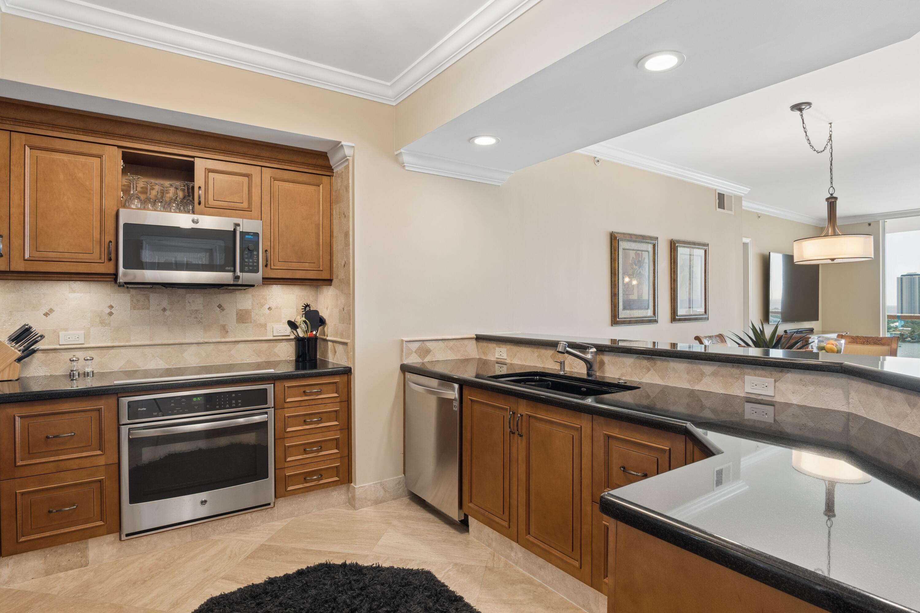 MARINA GRANDE RIVIERA BEACH CONDO - Residential