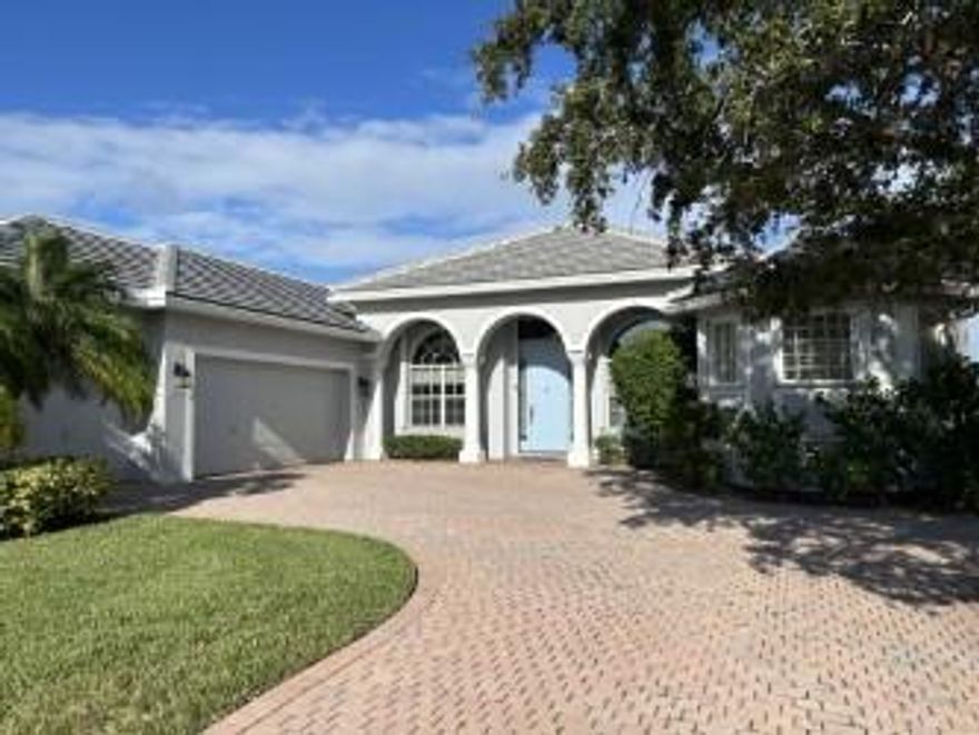 WELCOME TO THIS BEAUTIFUL AND WELL MAINTAINED SPACIOUS POOL ESTATE HOME WITH LAKE VIEW IN THE GOLF COMMUNITY OF SUMMERFIELD. THIS LOVELY HOME OFFERS 4 BEDROOMS + DEN  AND 3 BATHROOMS. AS YOU WALK IN THE LIVING AND DINING ROOM YOU WILL BE CHARMED BY THE POOL AND LAKE VIEW. THE HIGH CEILINGS ACCENTUATE THE GRAND FEEL WHILE THE DESIGN OFFERS PRIVACY FOR THE OWNERS AND THEIR FAMILY OR GUESTS. YOU WILL HAVE PEACE OF MIND KNOWING THAT THE ROOF WAS REDONE IN 2021 AND THE HOUSE HAS A GENERATOR. ALL THE WINDOWS AND SLIDING DOORS HAVE ACCORDIONS SHUTTERS. BOTH AC UNITS WERE CHANGED IN 2016, NEWER KITCHEN APPLIANCES. TILES FLOORS IN THE MAIN LIVING AND ENGINEERED WOOD IN 2 BEDROOM. THE 3 CAR GARAGE HAS SPECIAL PROTECTION FLOORING. IF YOU ARE LOOKING FOR A MOVE IN READY HOME, THIS ONE IS A MUST SEE!