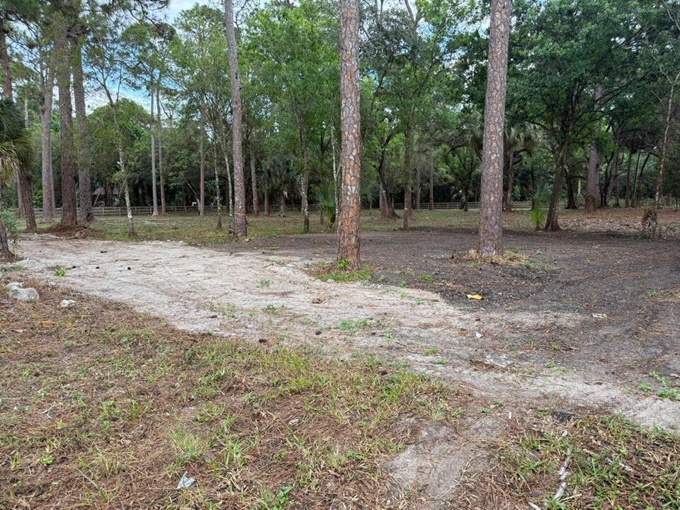 LOXAHATCHEE GROVES - Land