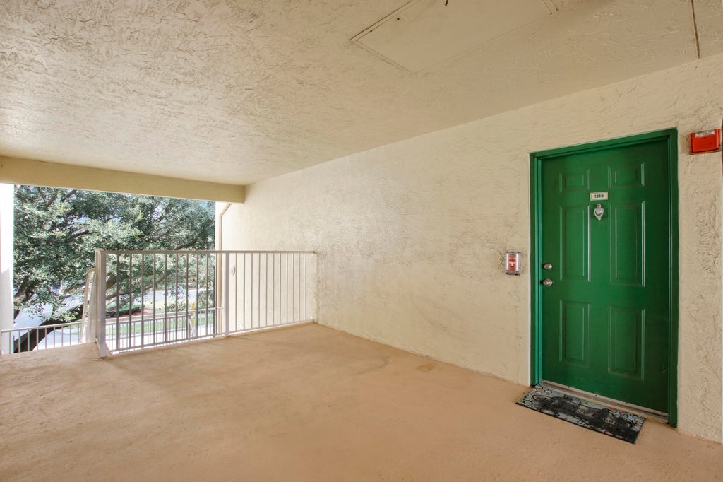 Photo of 236 Village Boulevard #1310, Tequesta, FL 33469 (MLS # R11024824)