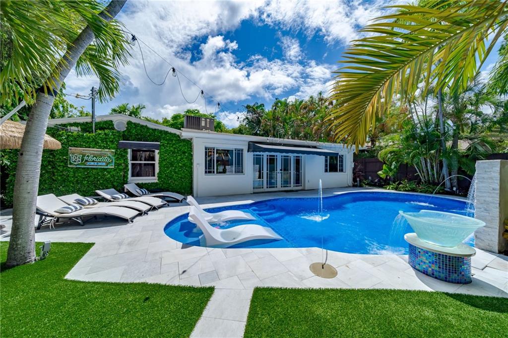 Las Olas Park Corr 6-12 B - Residential