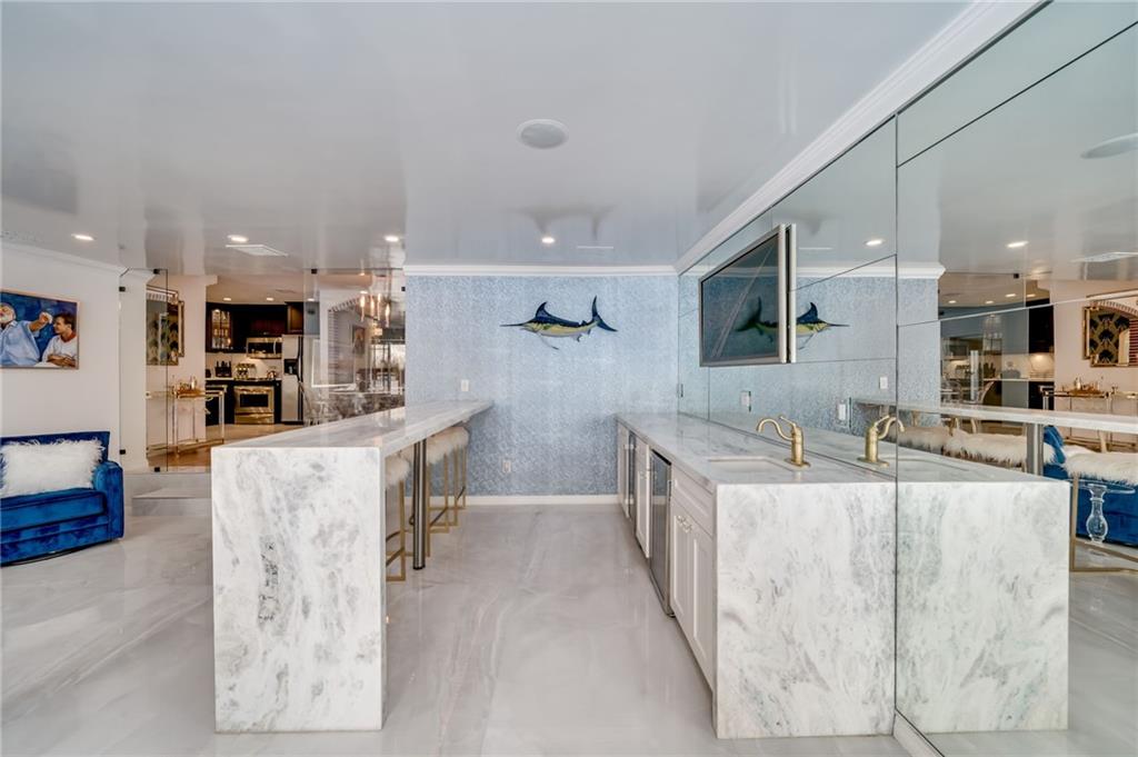 Las Olas Park Corr 6-12 B - Residential