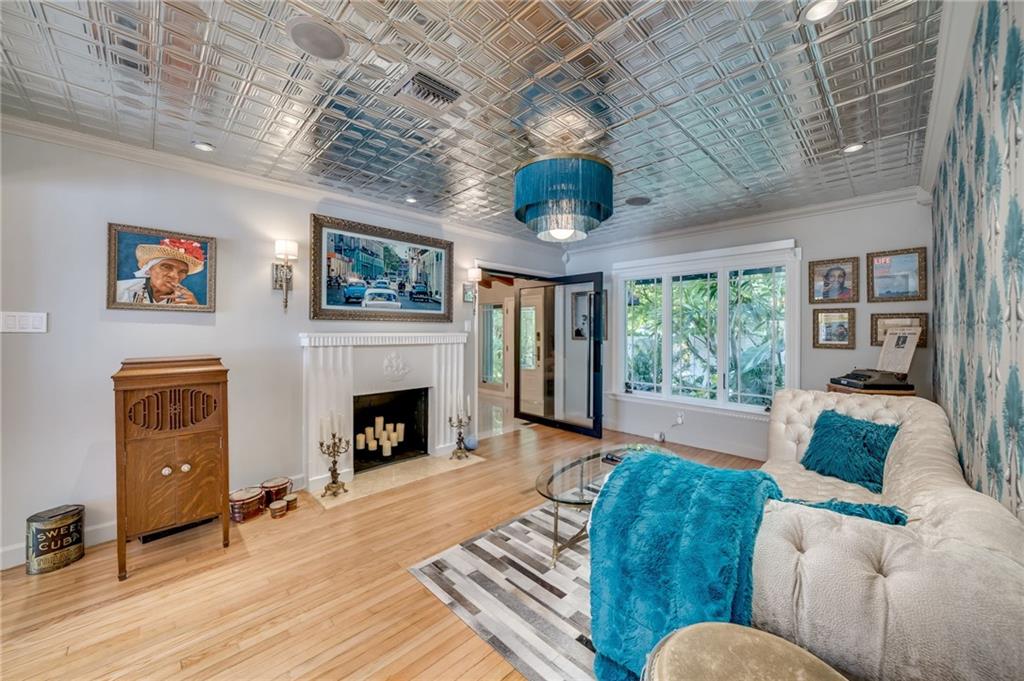 Las Olas Park Corr 6-12 B - Residential