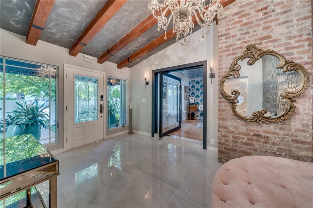 Las Olas Park Corr 6-12 B - Residential