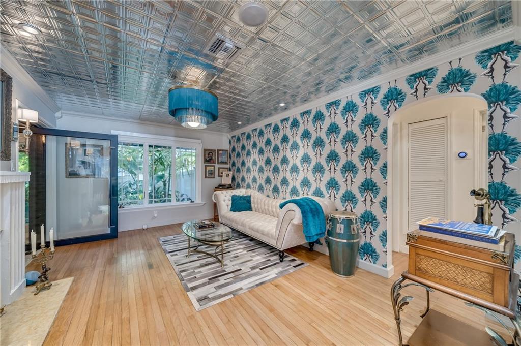 Las Olas Park Corr 6-12 B - Residential