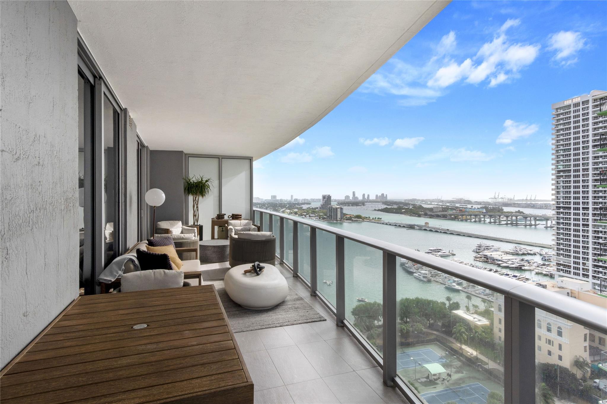 Aria on the Bay - Residential