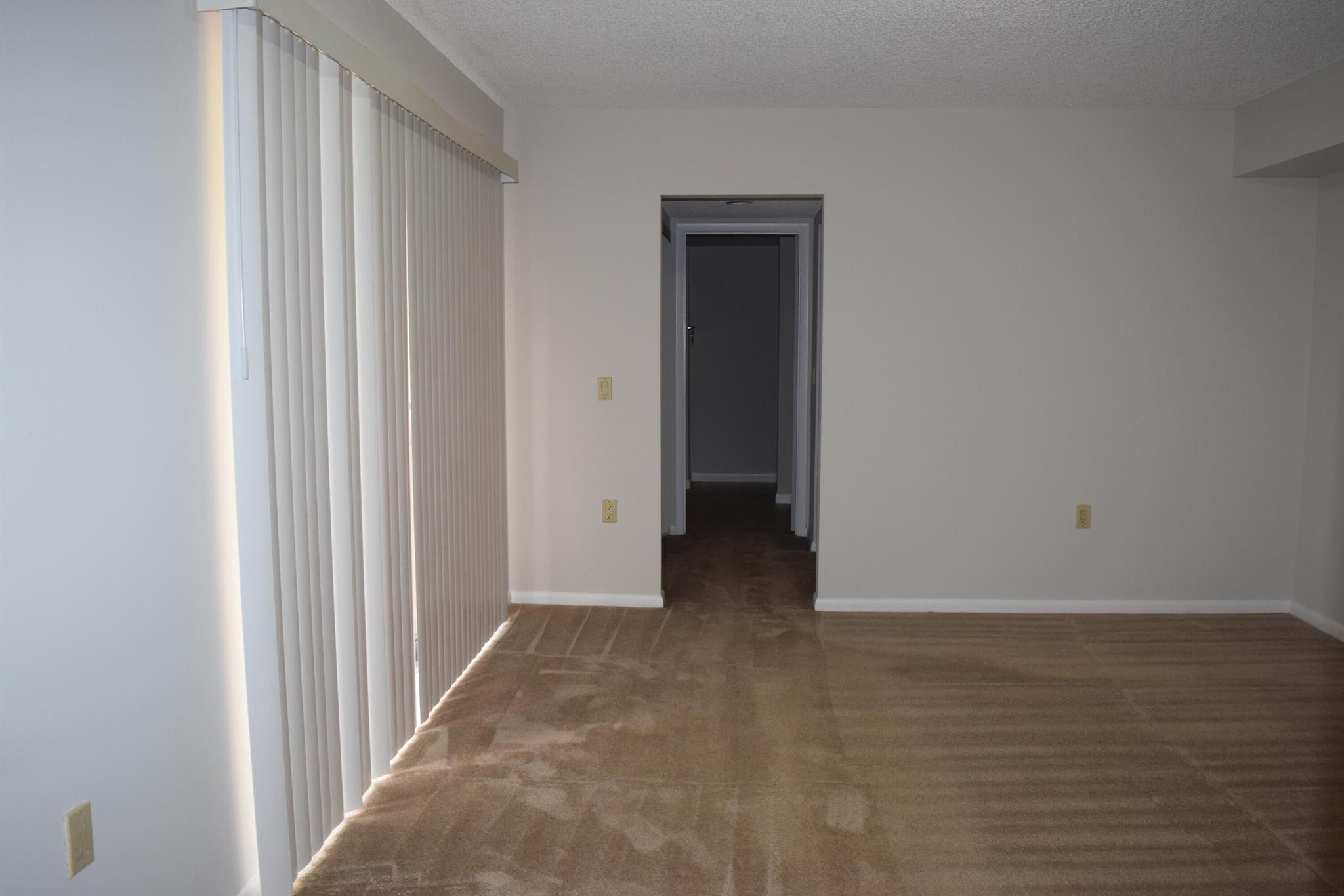 EMERALD LAKES - Residential Lease