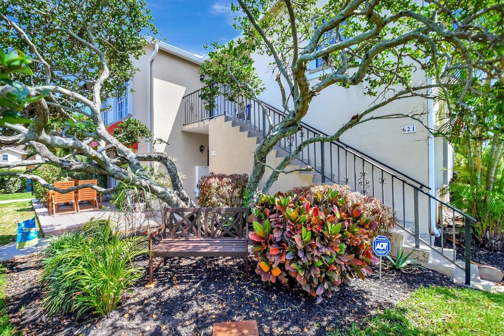 Photo of 621 Waterside Drive, Hypoluxo, FL 33462 (MLS # R11080296)