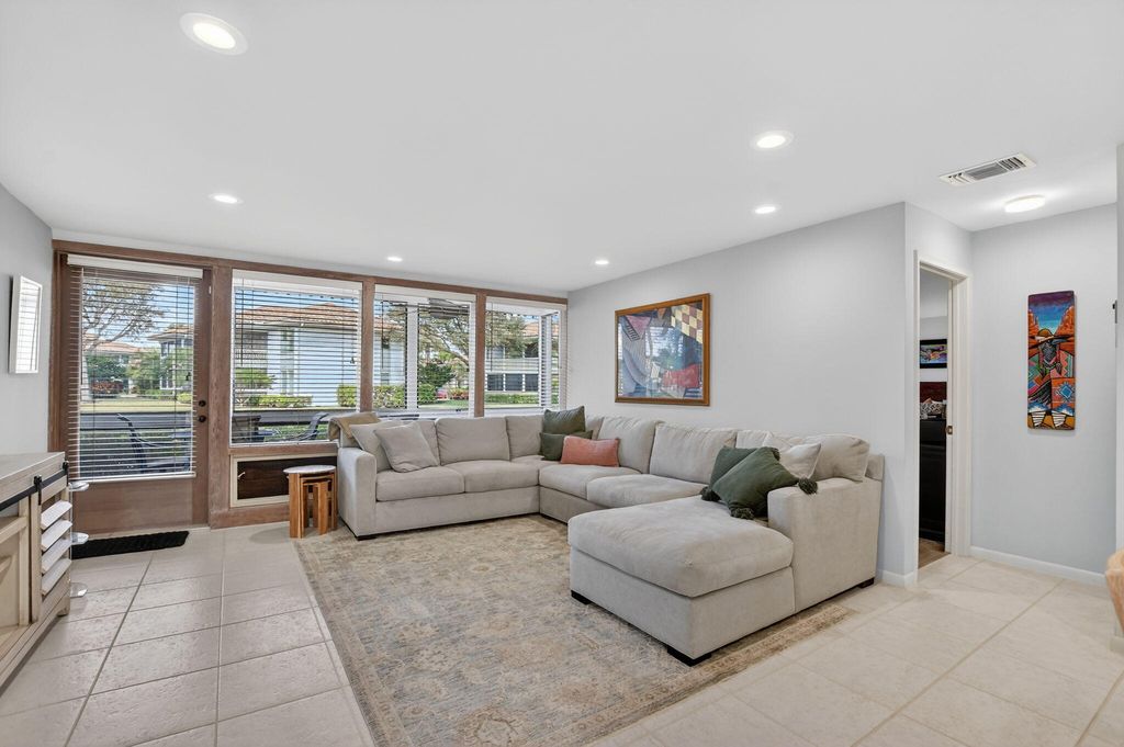 Photo of 19809 Boca West Drive #4043, Boca Raton, FL 33434 (MLS # R11167588)