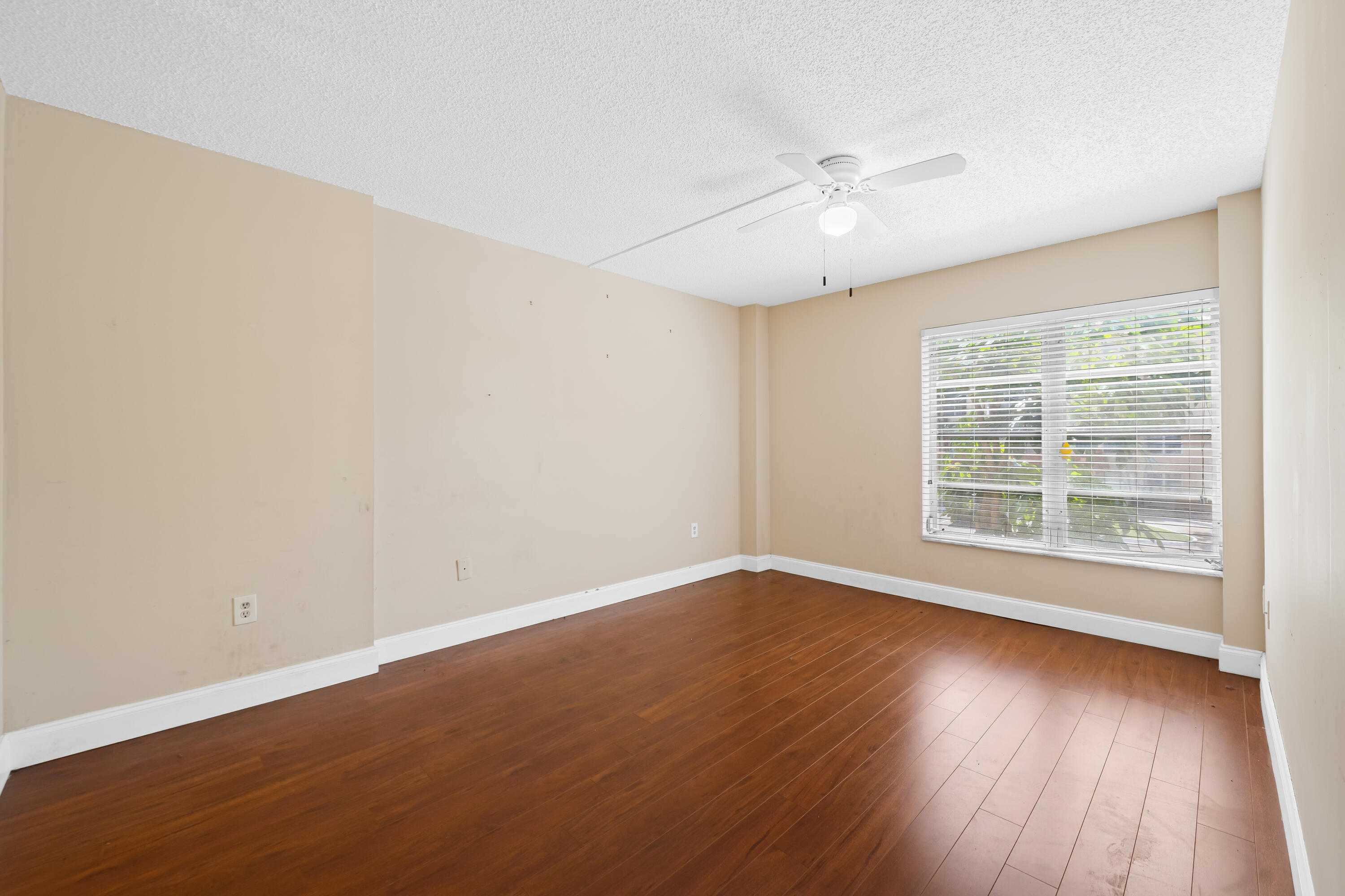 MANORS OF INVERRARY I-3 - Residential