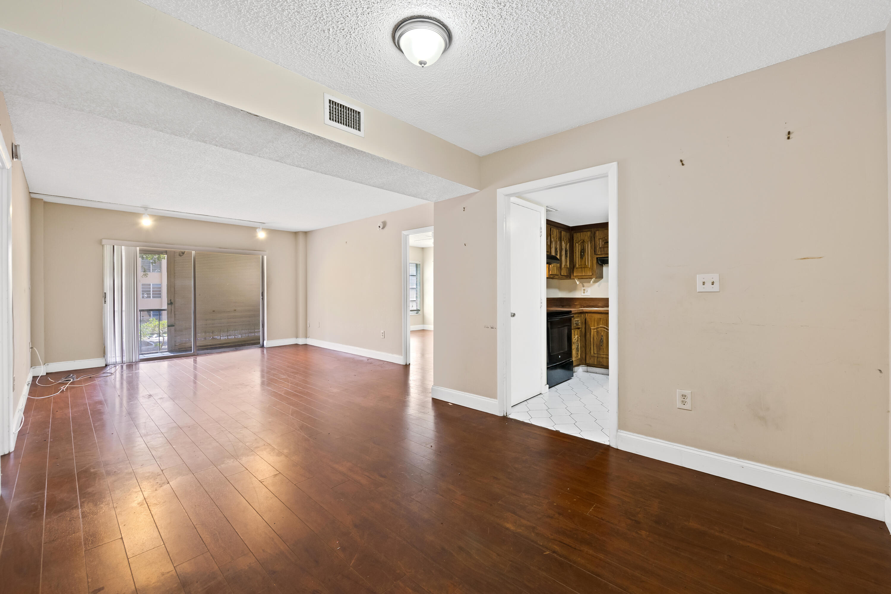MANORS OF INVERRARY I-3 - Residential
