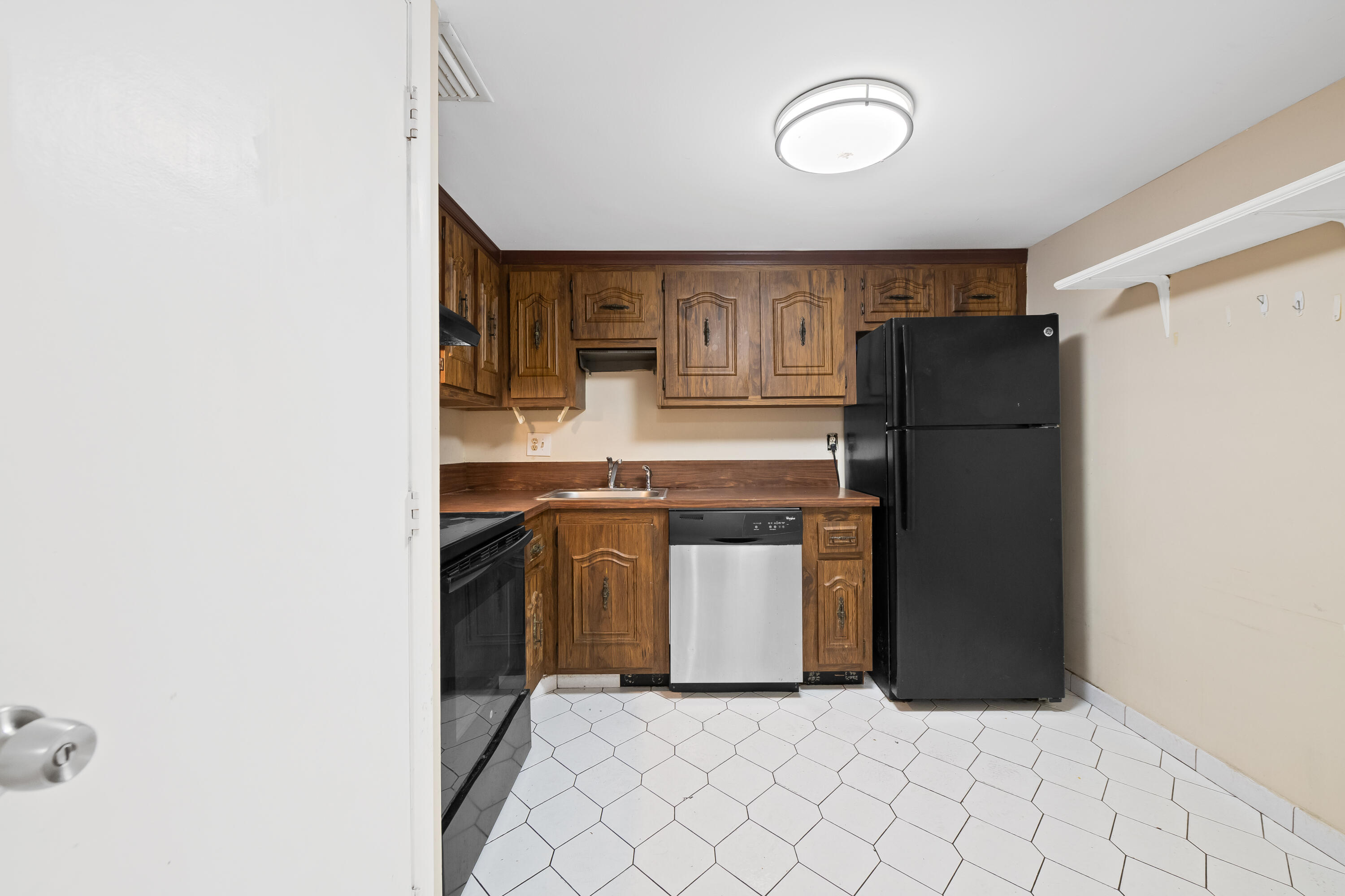 MANORS OF INVERRARY I-3 - Residential