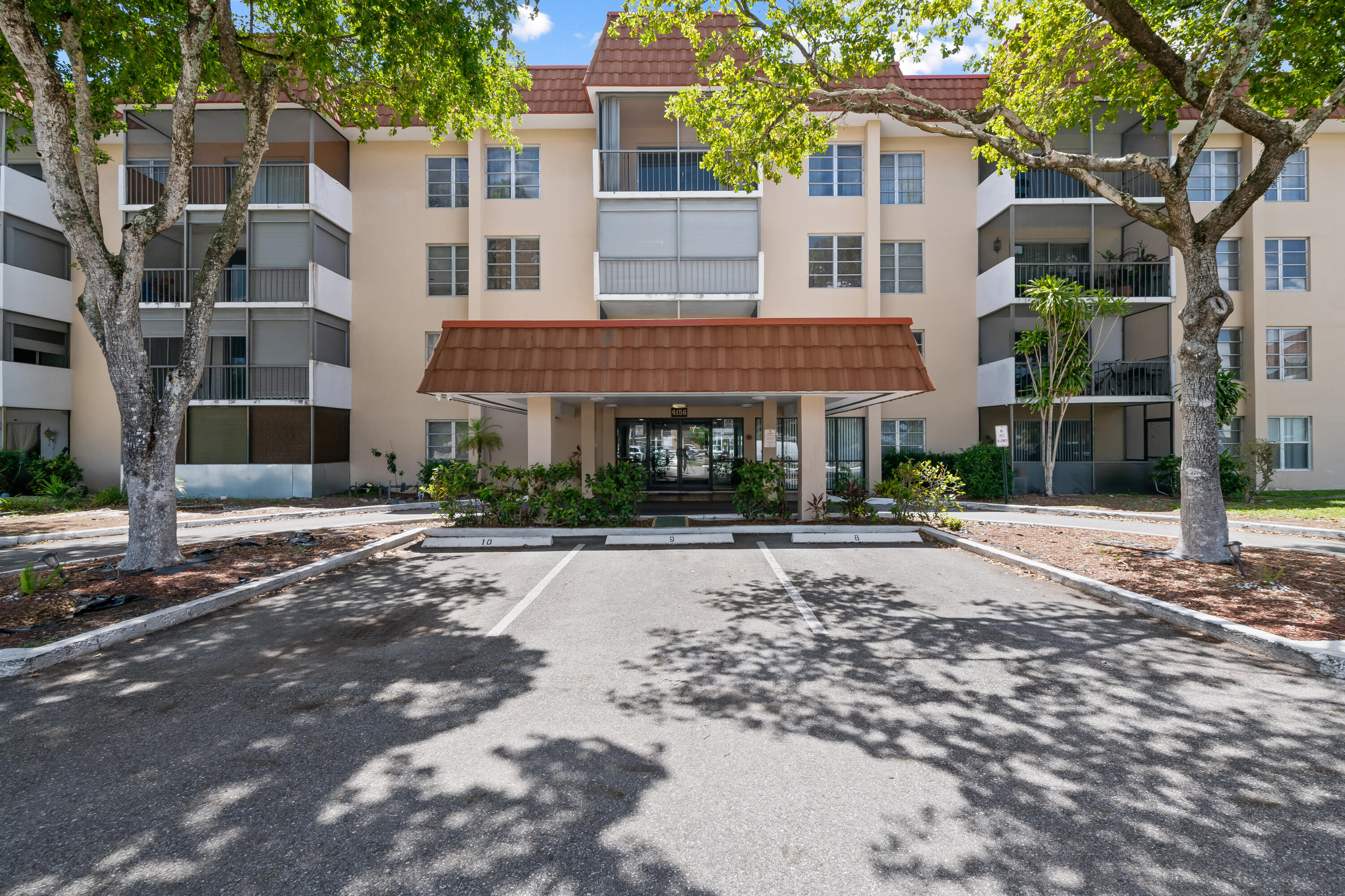 MANORS OF INVERRARY I-3 - Residential