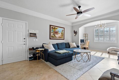 3303 Myrtlewood Circle E Palm Beach Gardens FL 33418