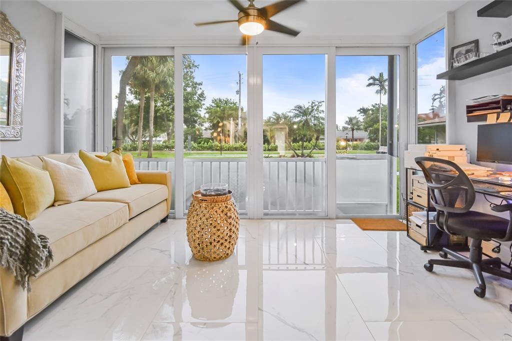 2809 Florida Boulevard 107