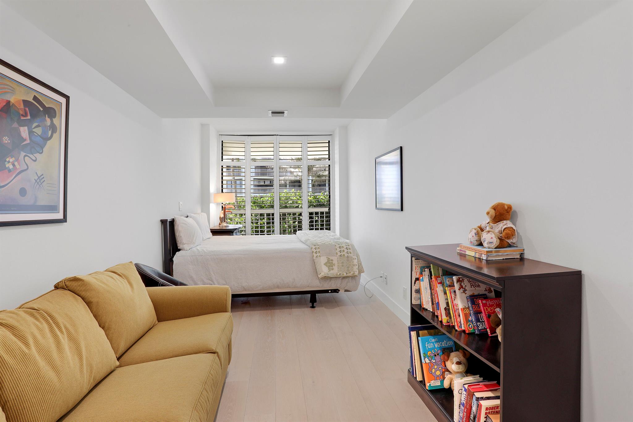 MERIDIAN OF PALM BEACH CO - Residential Lease