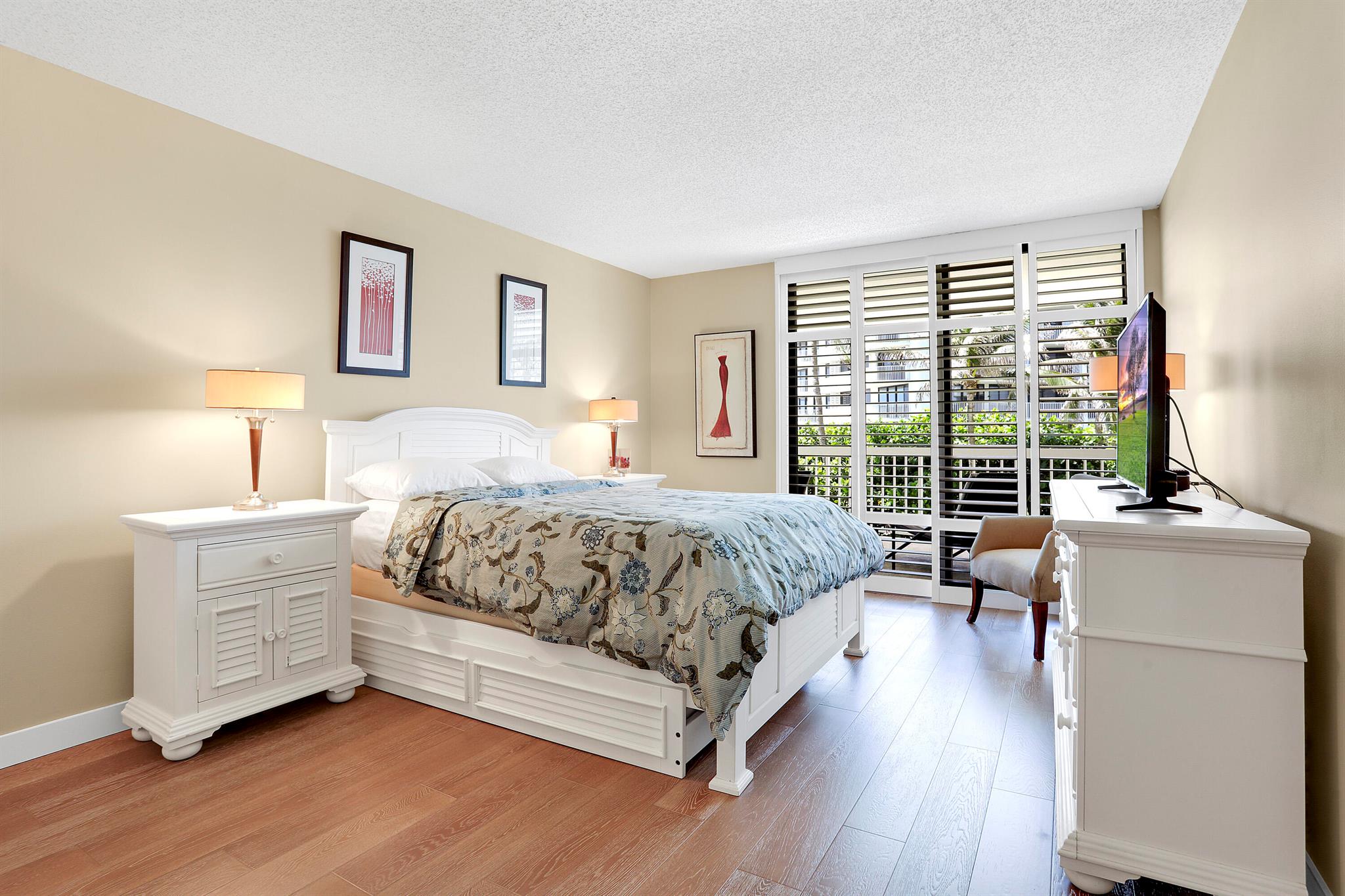 MERIDIAN OF PALM BEACH CO - Residential Lease